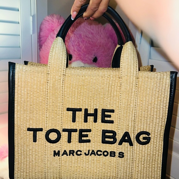 Marc Jacobs Straw Tote with Black Trim and Logo - Picture 2 of 5